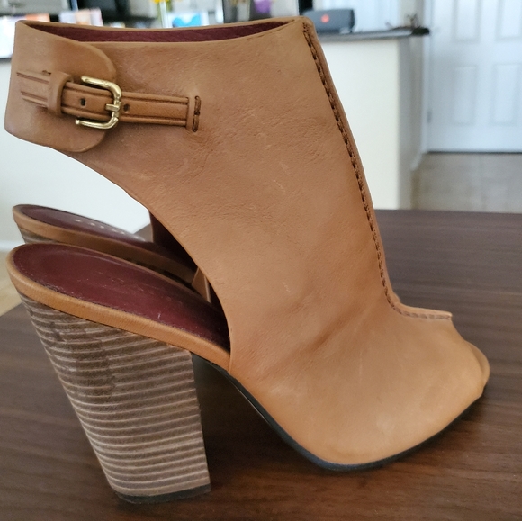 Coach wedge size 8 - Picture 3 of 6